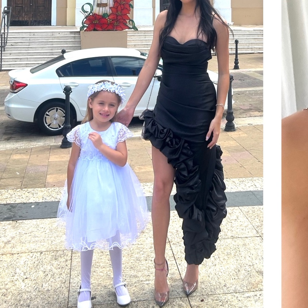 Club L London ruffle elegant Black dress 🖤 - Picture 2 of 3